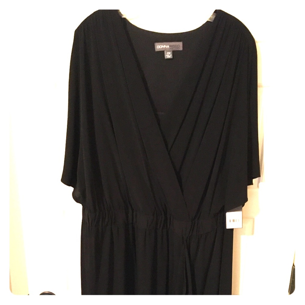Flattering for All Figures: Donna Ricco Wrap-Look Knit Dress